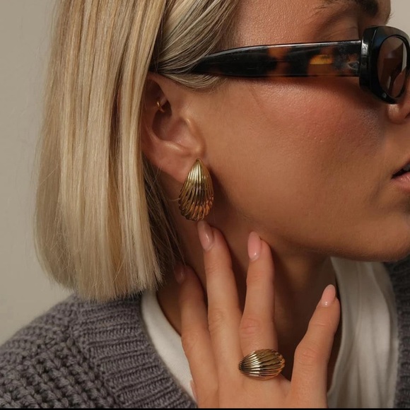 Gold and Silver Women's Earrings Set - Picture 6 of 8